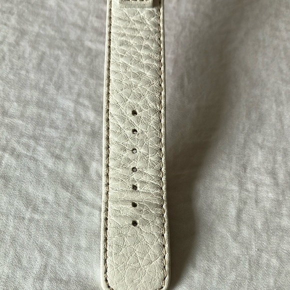 Fossil: White Leather Bracelet- Silver Tone Butterfly Accent - Picture 13 of 16